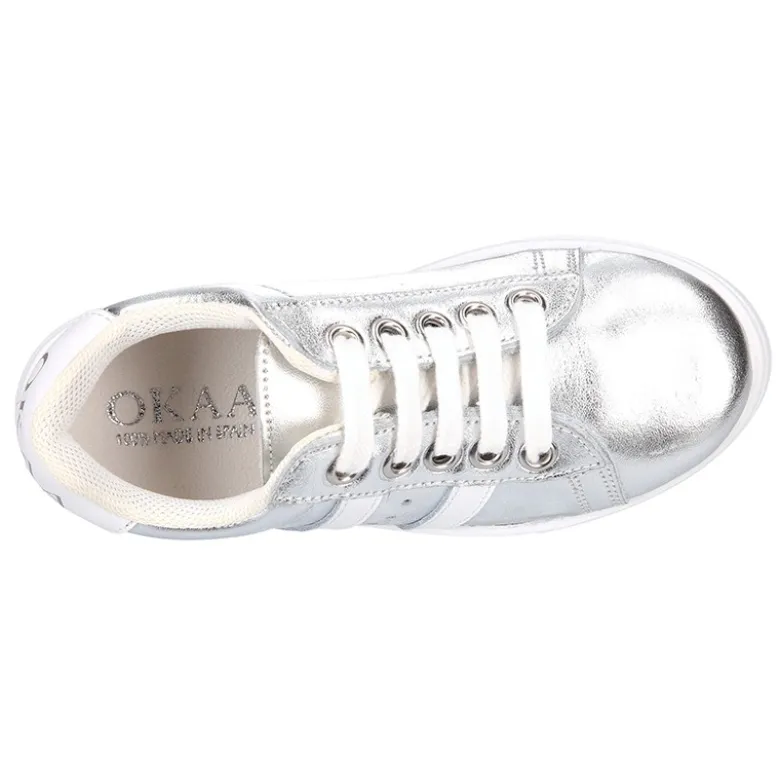 Zapatilla niña OKAA con cordones en piel LAMINADA.
