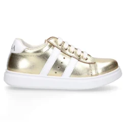 Zapatilla niña OKAA con cordones en piel LAMINADA.