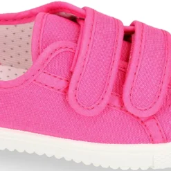 Zapatilla niña OKAA sin cordones y puntera en lona piqué algodón.