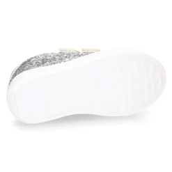Zapatilla niña OKAA sin cordones en piel con GLITTER.