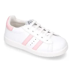 Zapatilla niño Colegial con cordones y rayas laterales en piel lavable.