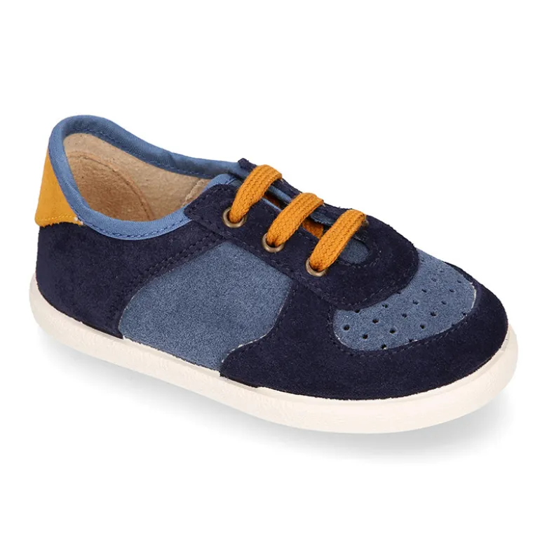 Zapatilla niños CASUAL con cordones en piel serraje.