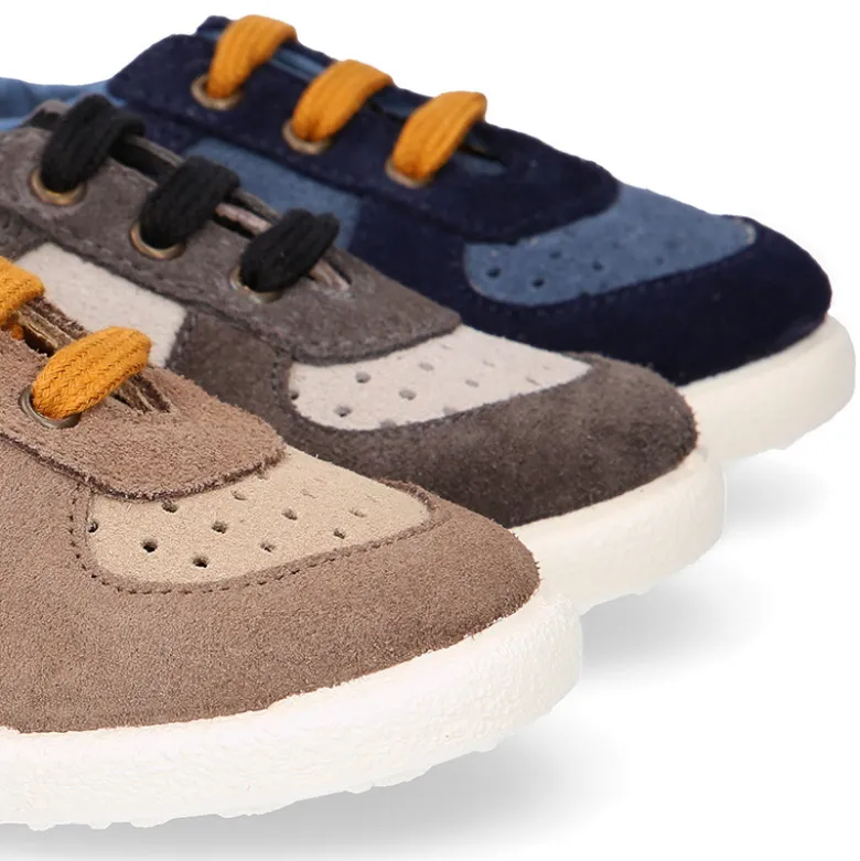 Zapatilla niños CASUAL con cordones en piel serraje.