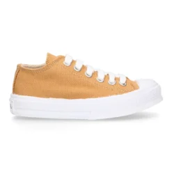 Zapatilla niños CASUAL OKAA con puntera y cordones en color CUERO.