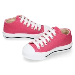 Zapatilla niños CASUAL OKAA con puntera y cordones en color Rosa Francés.