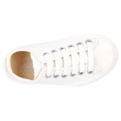 Zapatilla niños CASUAL OKAA con puntera y cordones en color blanco.