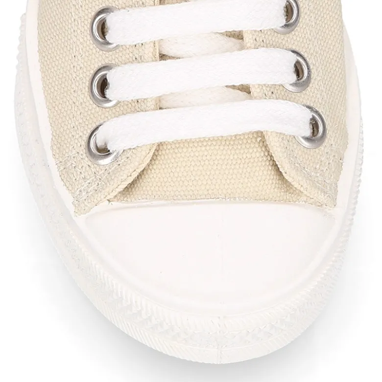 Zapatilla niños CASUAL OKAA con puntera y cordones en colores de moda.