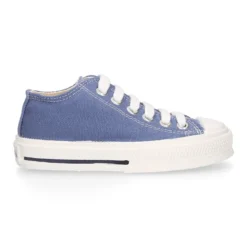 Zapatilla niños CASUAL OKAA con puntera y cordones en colores de moda.
