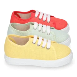 Zapatilla niños con cordones en LINO.