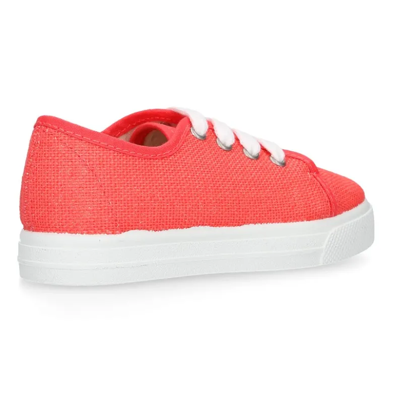 Zapatilla niños con cordones en LINO.