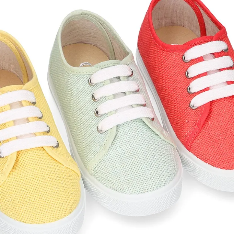 Zapatilla niños con cordones en LINO.