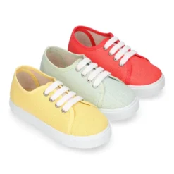 Zapatilla niños con cordones en LINO.