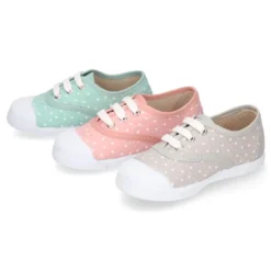Zapatilla niños con cordones y puntera en lona con ESTRELLAS.