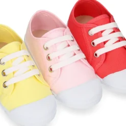 Zapatilla niños con cordones y puntera en lona ALGODÓN.