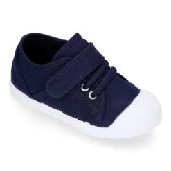 Zapatilla niños con puntera y cordones elásticos en lona algodón.