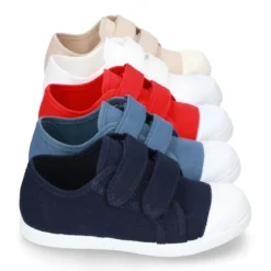 Zapatilla niños con puntera y sin cordones en lona algodón.