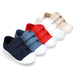 Zapatilla niños con puntera y sin cordones en lona algodón.