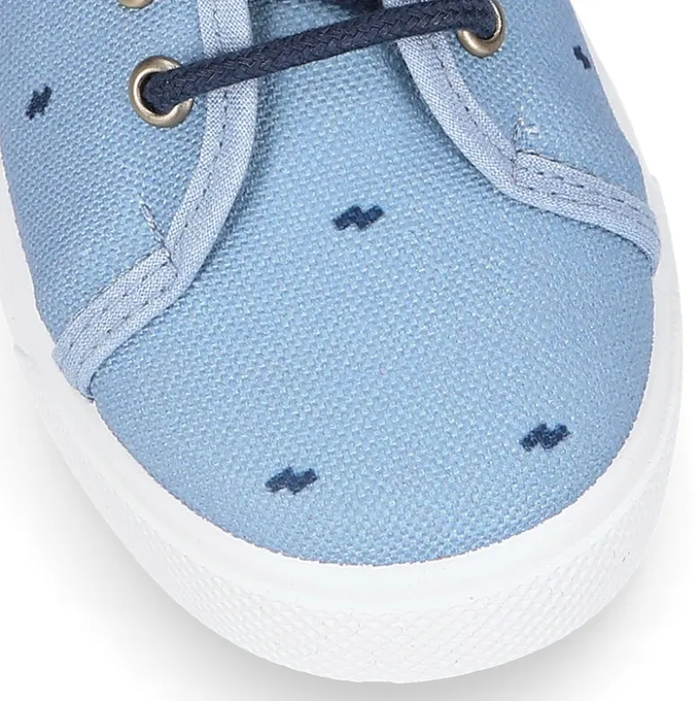Zapatilla niños en ALGODÓN FANTASÍA para vestir con cordones.