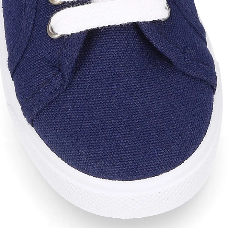 Zapatilla niños en ALGODÓN RECICLADO para vestir con cordones.