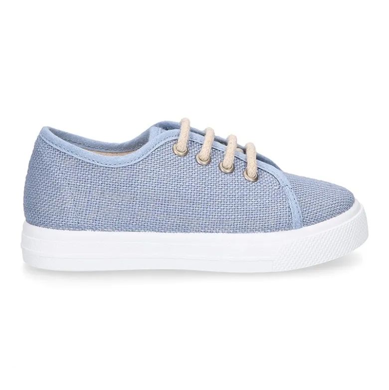 Zapatilla niños en LINO para vestir con cordones.
