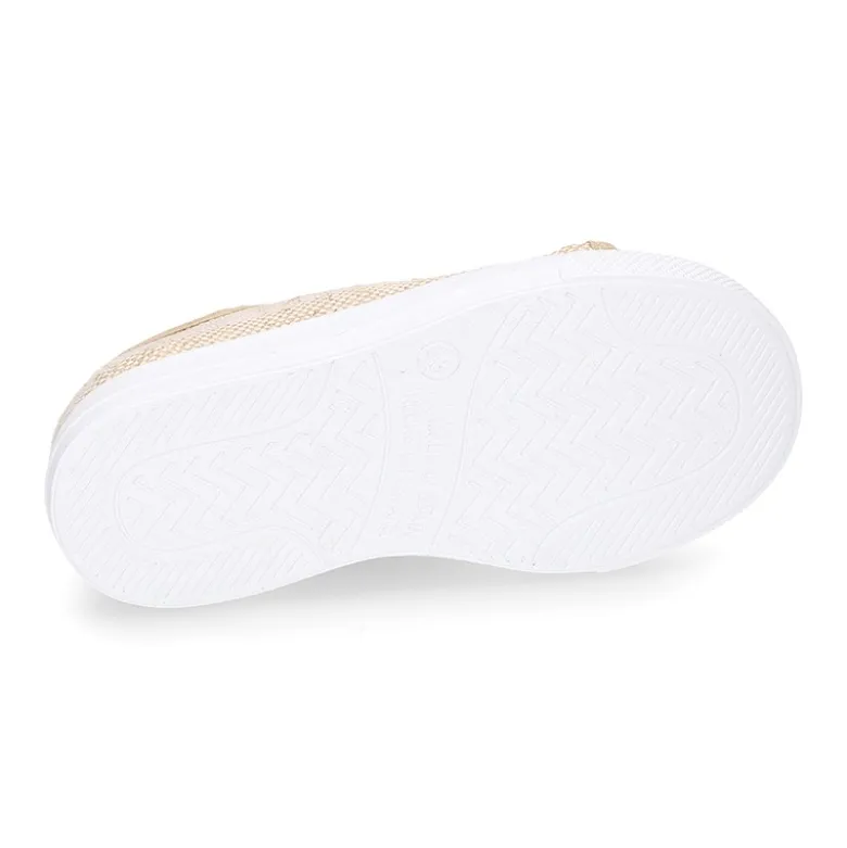 Zapatilla niños en LINO para vestir con cordones.