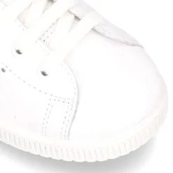 Zapatilla niños Moda con cordones en piel.