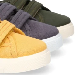 Zapatilla niños sin cordones en lona ALGODÓN RECY en colores de moda.