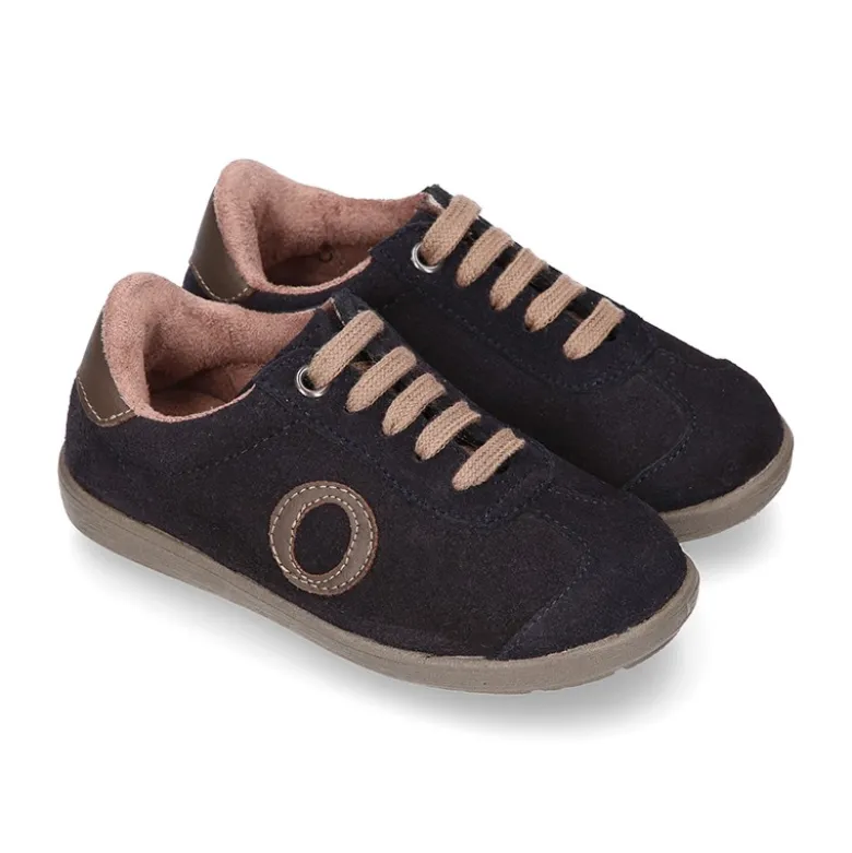 Zapatilla niños SPORT OKAA con cordones en piel serraje.