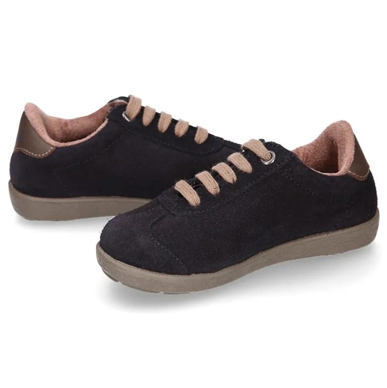 Zapatilla niños SPORT OKAA con cordones en piel serraje.
