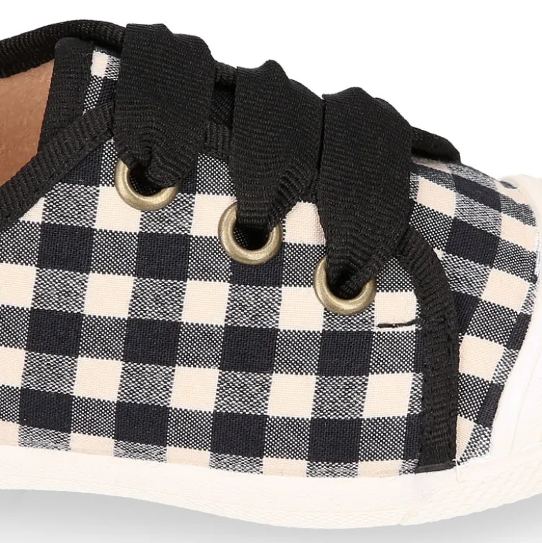 Zapatilla niños tipo con cordones y puntera en VICHY.