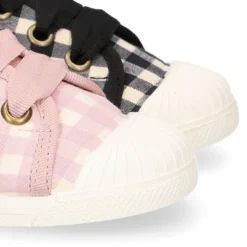 Zapatilla niños tipo con cordones y puntera en VICHY.