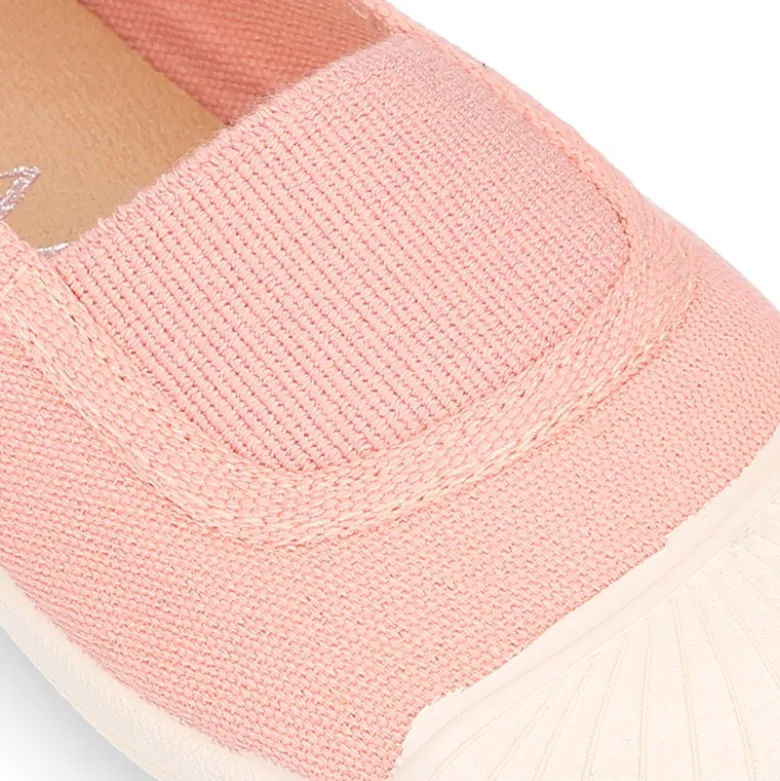 Zapatilla niños tipo GIMNASIA en lona con puntera.