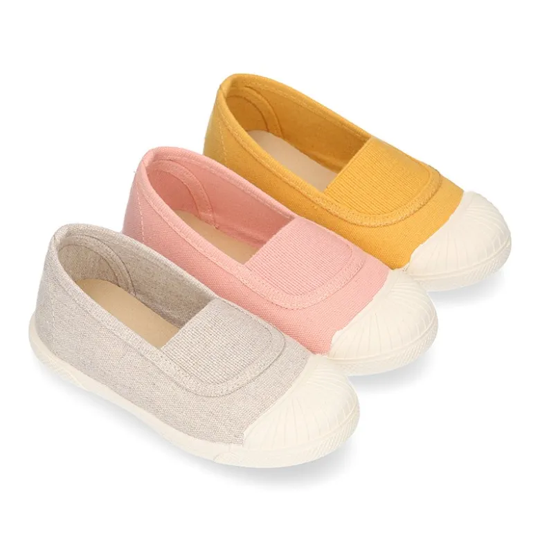 Zapatilla niños tipo GIMNASIA en lona con puntera.