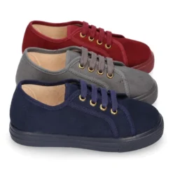 Zapatilla niños vestir OKAA en Serratex con cordones.