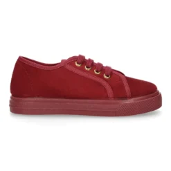 Zapatilla niños vestir OKAA en Serratex con cordones.