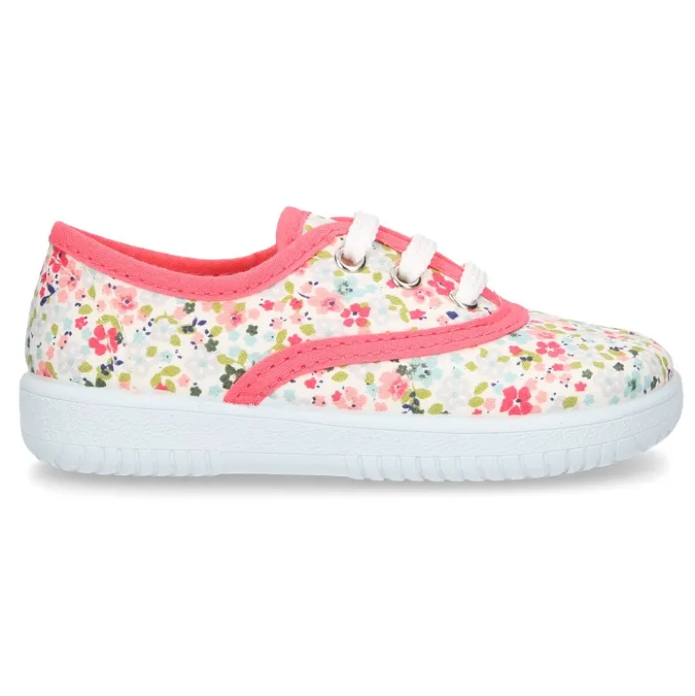 Zapatilla o BAMBA en lona con flores tipo inglés.