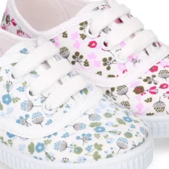 Zapatilla o Bamba niños con cordones en lona algodón con FLORES.