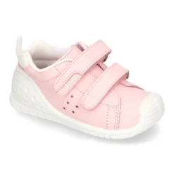 Zapatilla o Deportiva niños sin cordones, con puntera y talonera reforzadas en piel lavable.