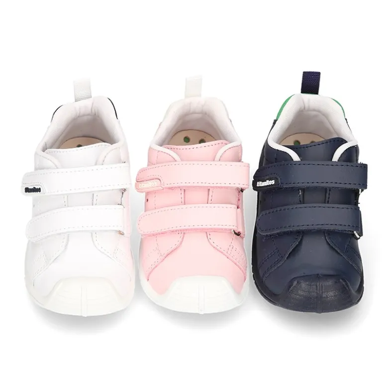 Zapatilla o Deportiva niños sin cordones, con puntera y talonera reforzadas en piel lavable.