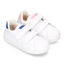 Zapatilla Okaa combinada con PLANTILLA DE PIEL y sin cordones.