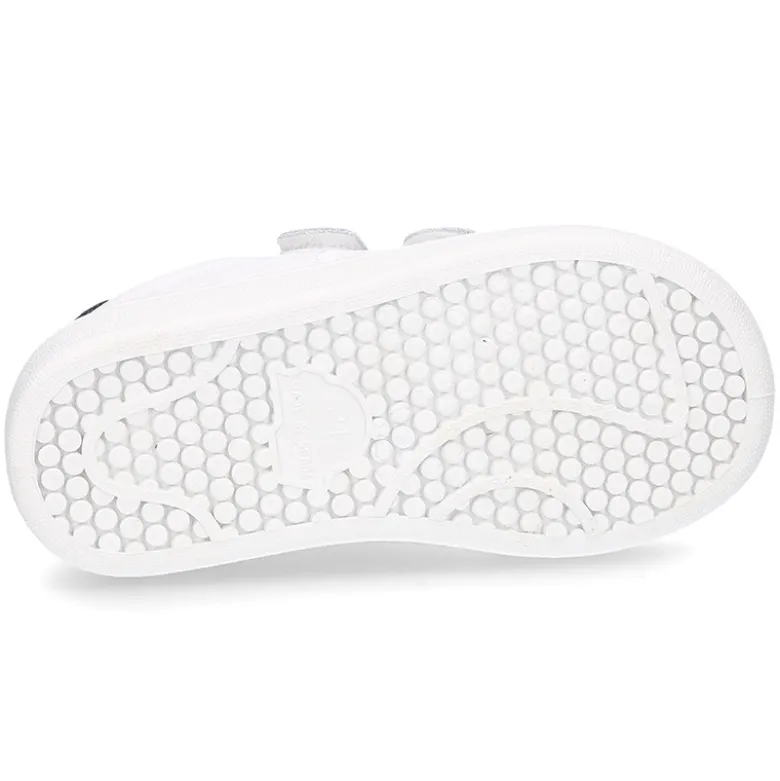 Zapatilla Okaa combinada con PLANTILLA DE PIEL y sin cordones.