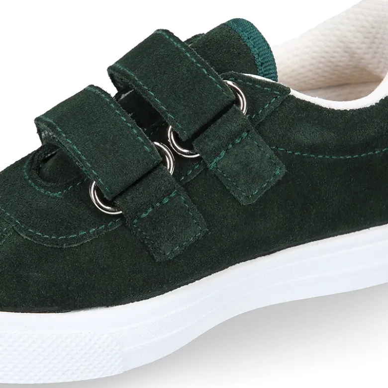 Zapatilla o Tenis niños OKAA con doble cierre adherente en piel serraje.