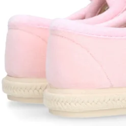 Zapatillas casa niña en lana suave con cierre adherente y LAZO.