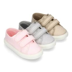 Zapatilla sin cordones en lona con LUNARES.