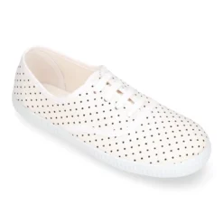 Zapatilla tipo bamba con cordones y lunares.