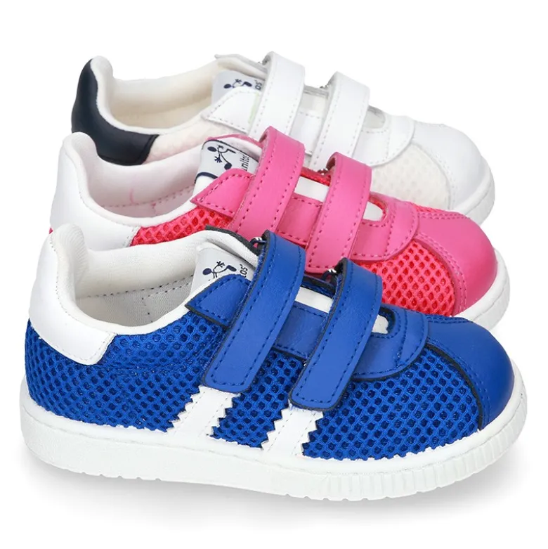 Zapatilla VERANO sin cordones y con rayas laterales en piel lavable combinada con lona rejilla.