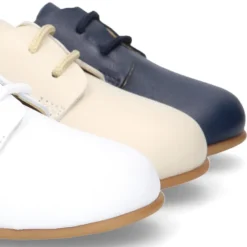 Zapatito Blucher niño primavera para peques con cordones en piel lisa suave.