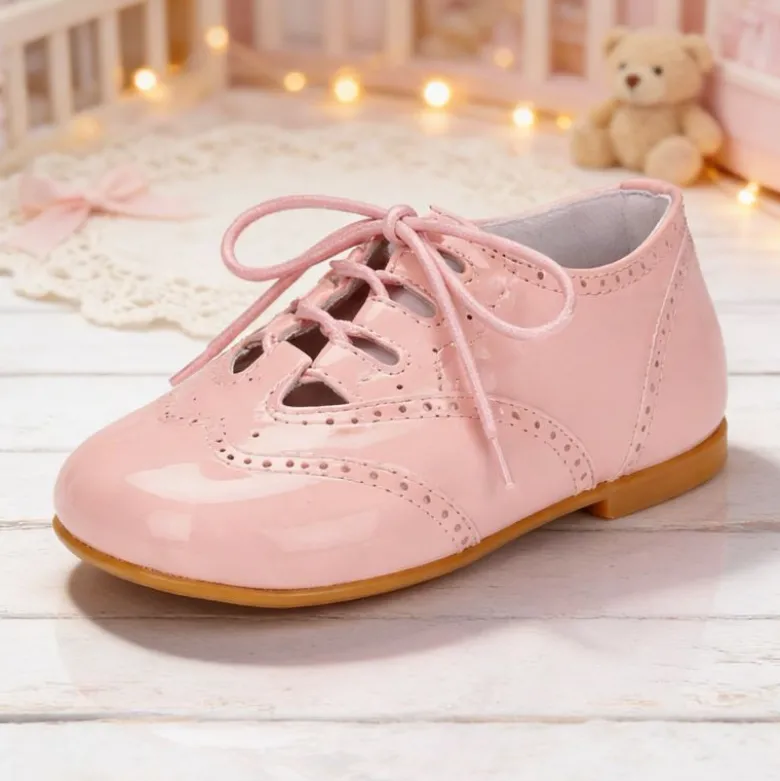 Zapatito de piel charol tipo inglesito niños con cordones – Colección ceremonia