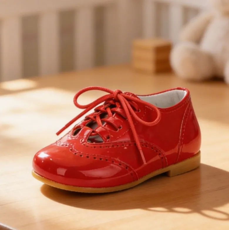 Zapatito de piel charol tipo inglesito niños con cordones – Colección ceremonia