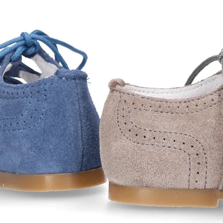 Zapatito inglés niños sin lengüeta en piel serraje.